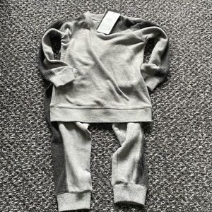 Chaser Boy NWT Boys Sweatsuit